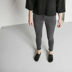 Birkenstock Boston Shearling Black Suede Leather- Regular/Wide 18 Birkenstock Boston Shearling Black Suede Leather- Regular/Wide -Sports Shoe Store 259883 f look f 1