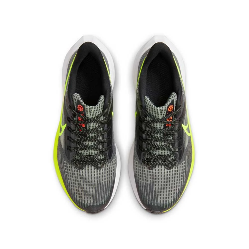 Nike Youth Pegasus 39 Running Shoe- Black/Volt/Barely Volt 5 Nike Youth Pegasus 39 Running Shoe- Black/Volt/Barely Volt - Image 3