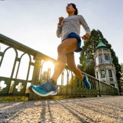 Topo Athletic Men's Cyclone 2 Running Shoe - Blue/Aqua - Regular (D) -Sports Shoe Store M061.Blue Aqua 10