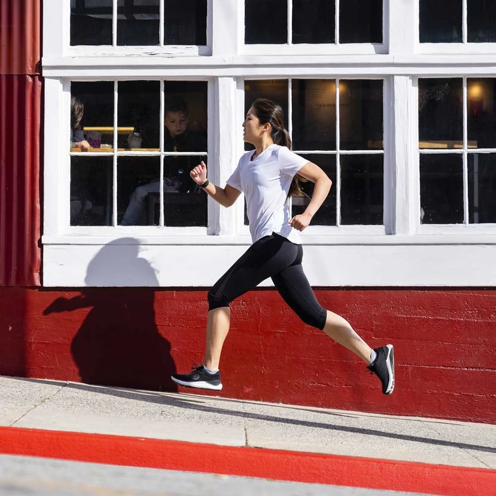 Topo Athletic Women's Ultrafly 4 Running Shoe - Black/White- Regular (B) 9 Topo Athletic Women's Ultrafly 4 Running Shoe - Black/White- Regular (B) - Image 7